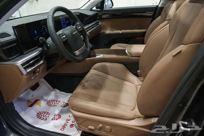 هيونداي ازيرا كلاسيك 2025 لمسة تميز على الطريق 4