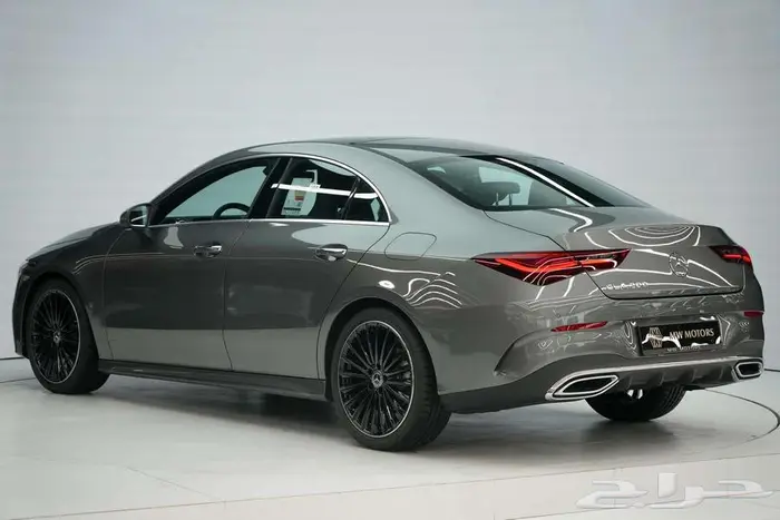 مرسيدس CLA 200 موديل 2026 أصفار خليجي رمادي أحمر 3