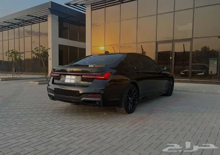 بي ام دبليو 740i M kit 2021 1