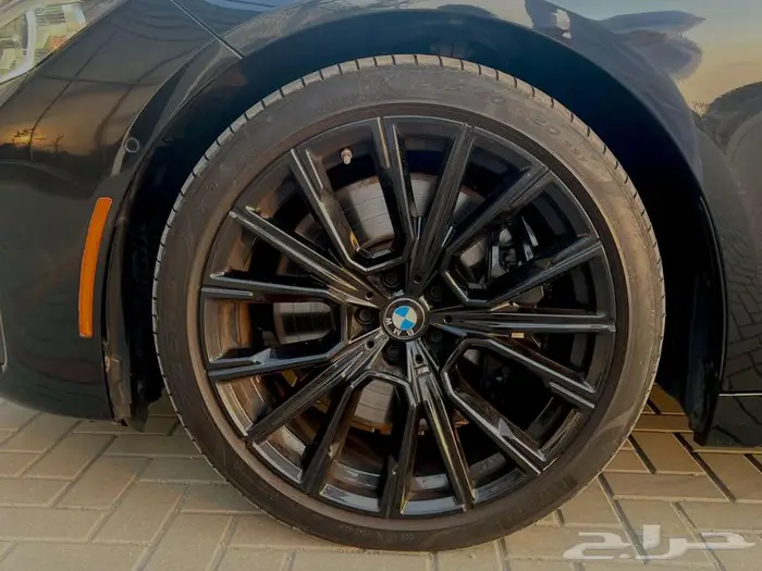 بي ام دبليو 740i M kit 2021 4