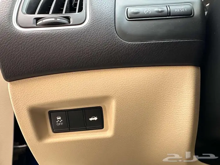 انفنيتي Q50 2020 17