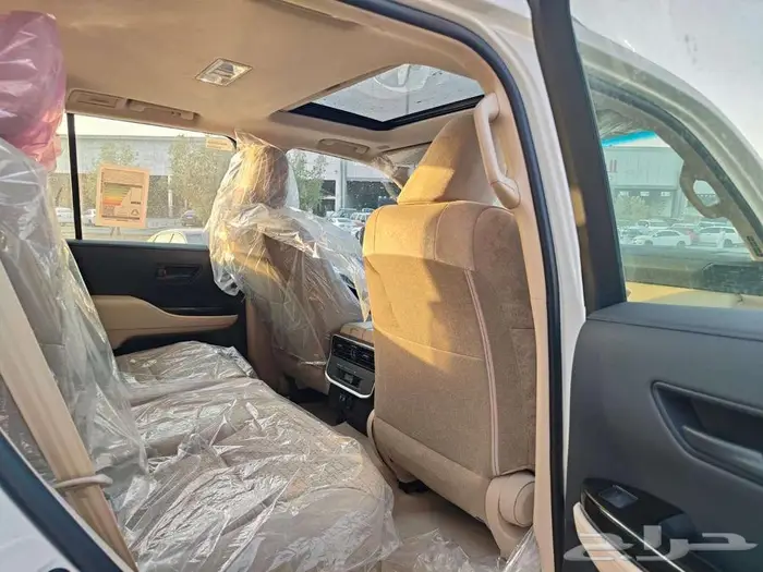 لاندكروزر GXR L2 بنزين 2025 سعودي ( بطاقة جمركيه ) 8