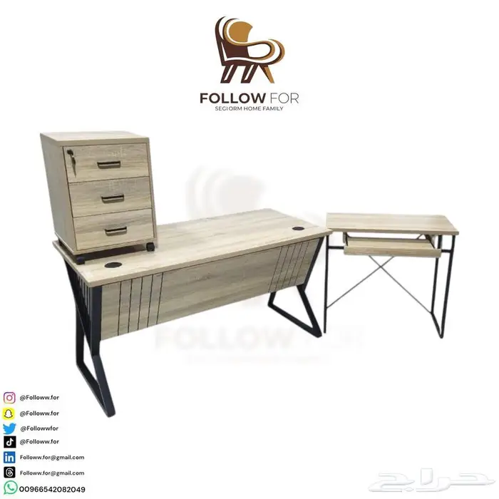 طاولة مع درج 3