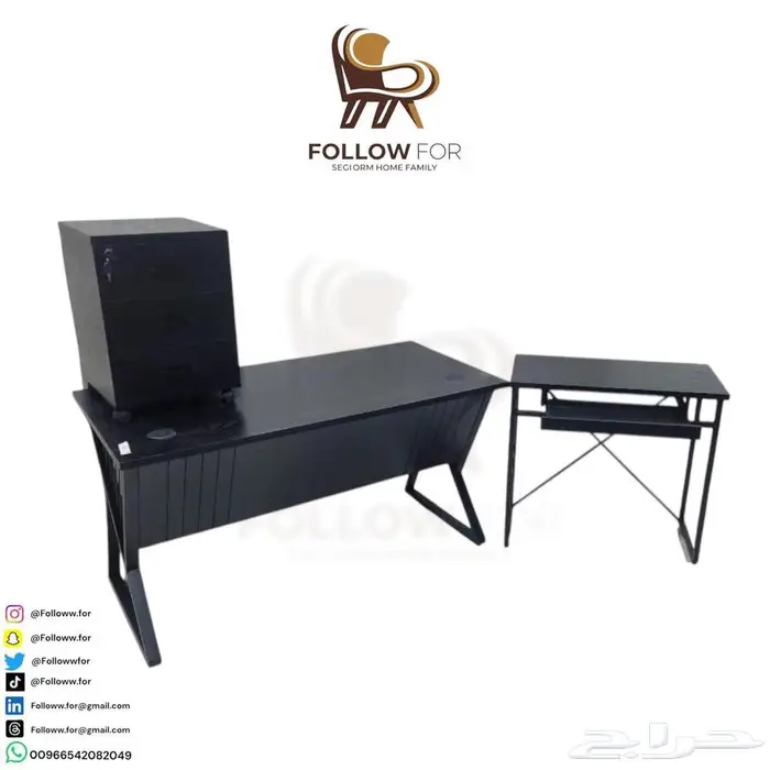 طاولة مع درج 0