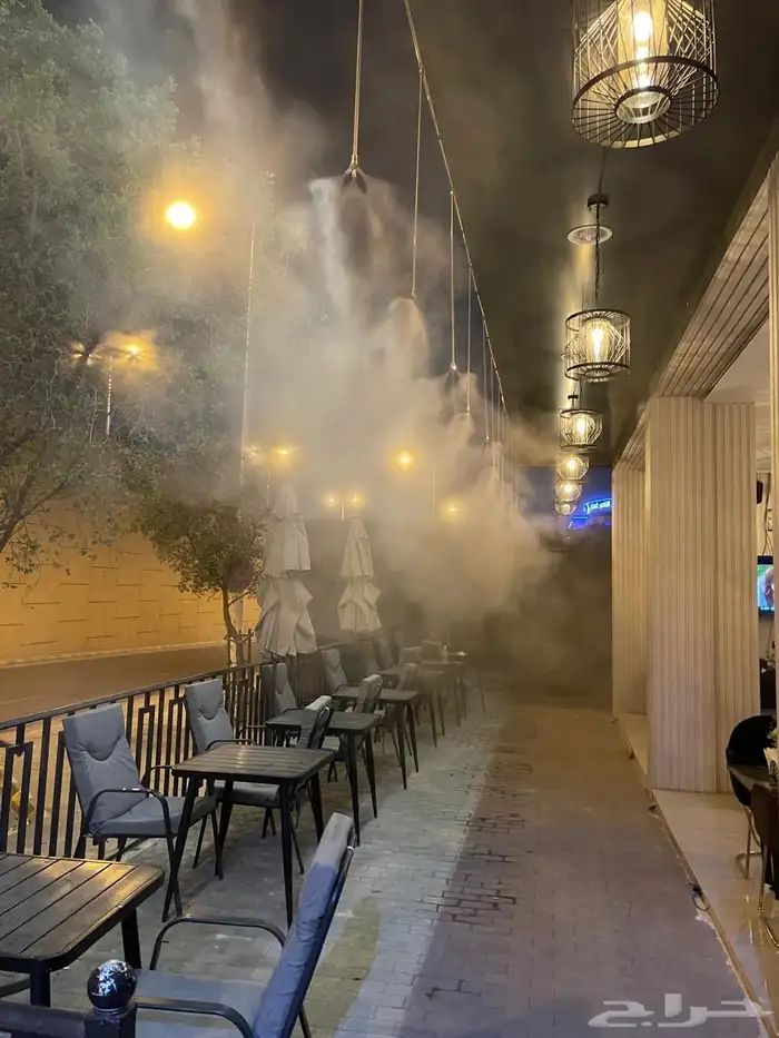بر د صيفك مع الضباب والرذاذ جلسات خارجية كافيهات مطاعم مدارس 3