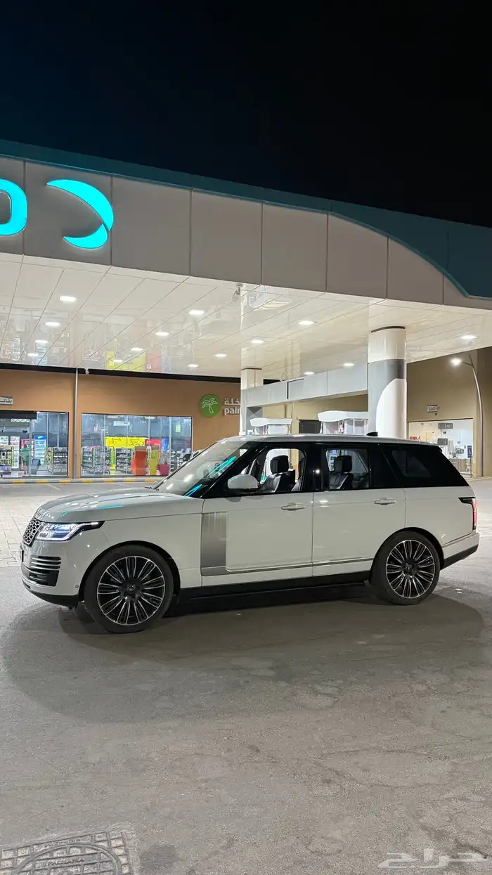 رنج روفر أوتوبيوقرافي تم البيع 1