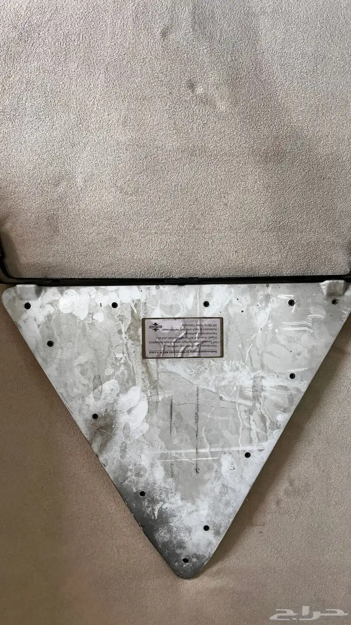 قطع مرسيدس بنز 560 لايجي الا الصامل 12