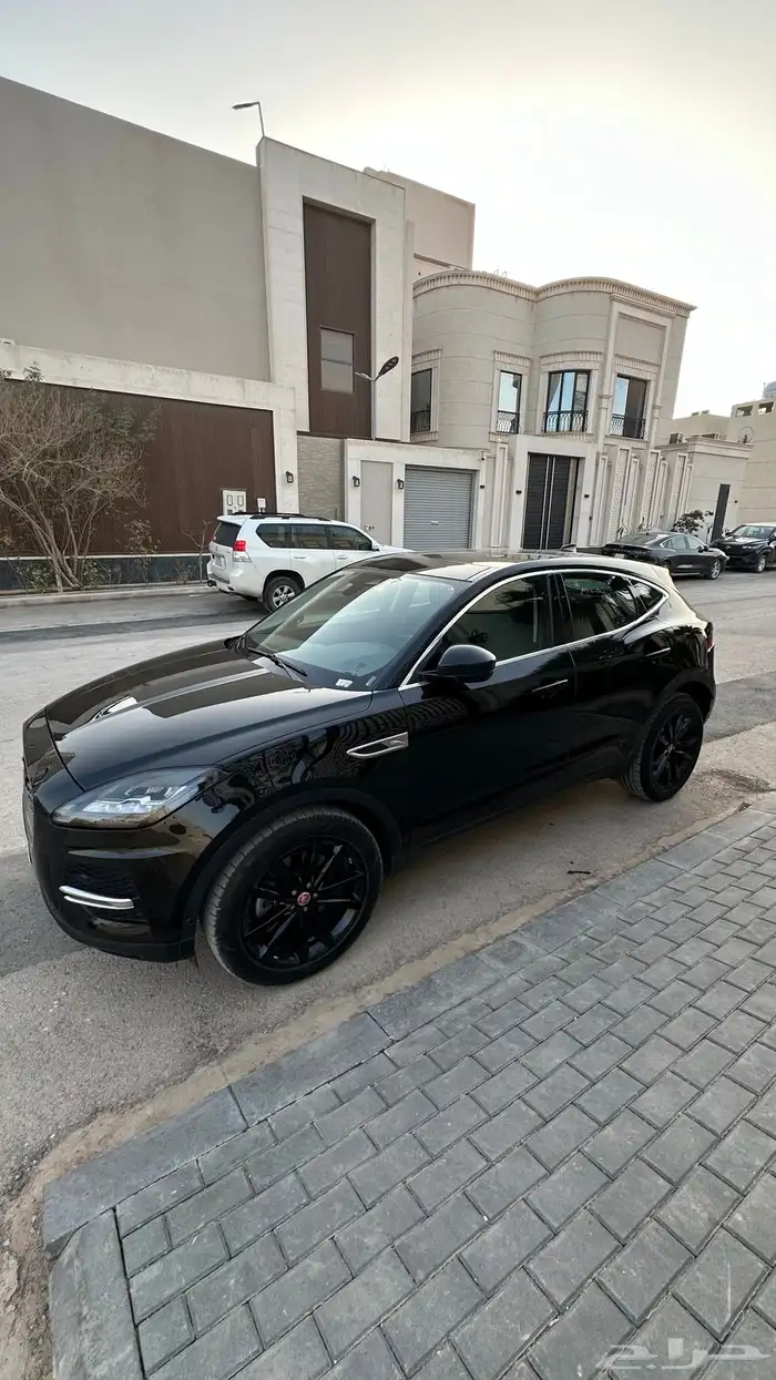 جاكوار 2021 E-PACE 1