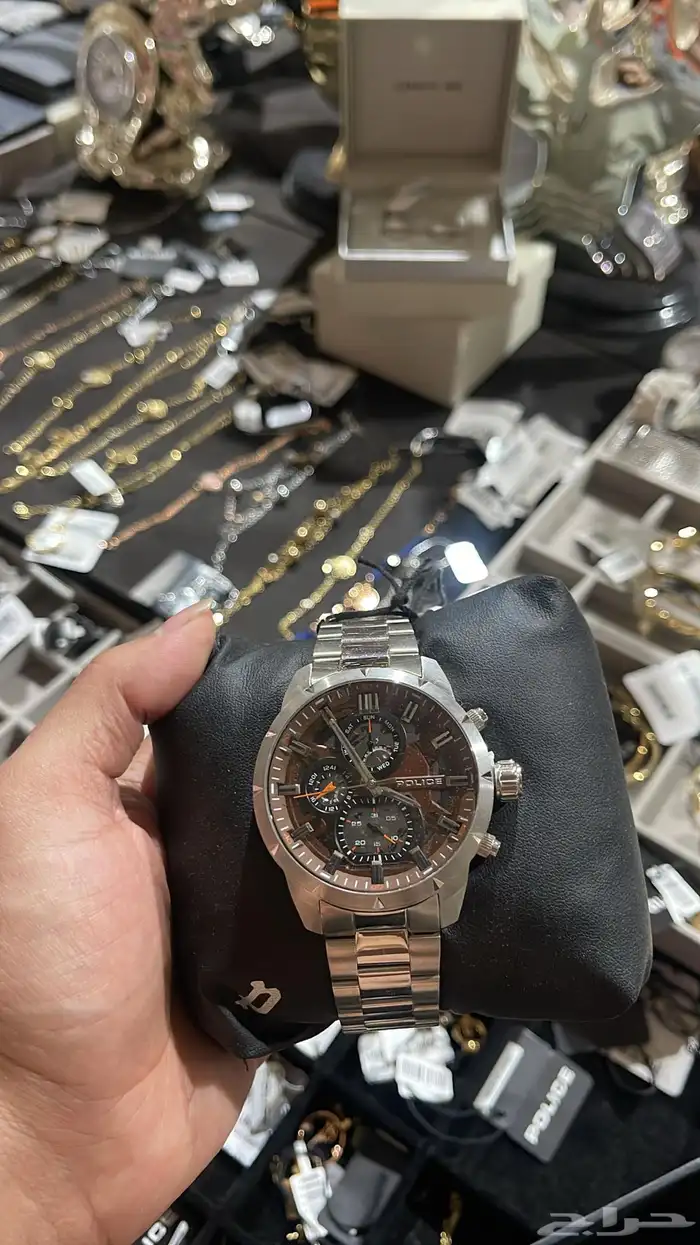 ساعات أصلية بخصم يصل إلى  70 1