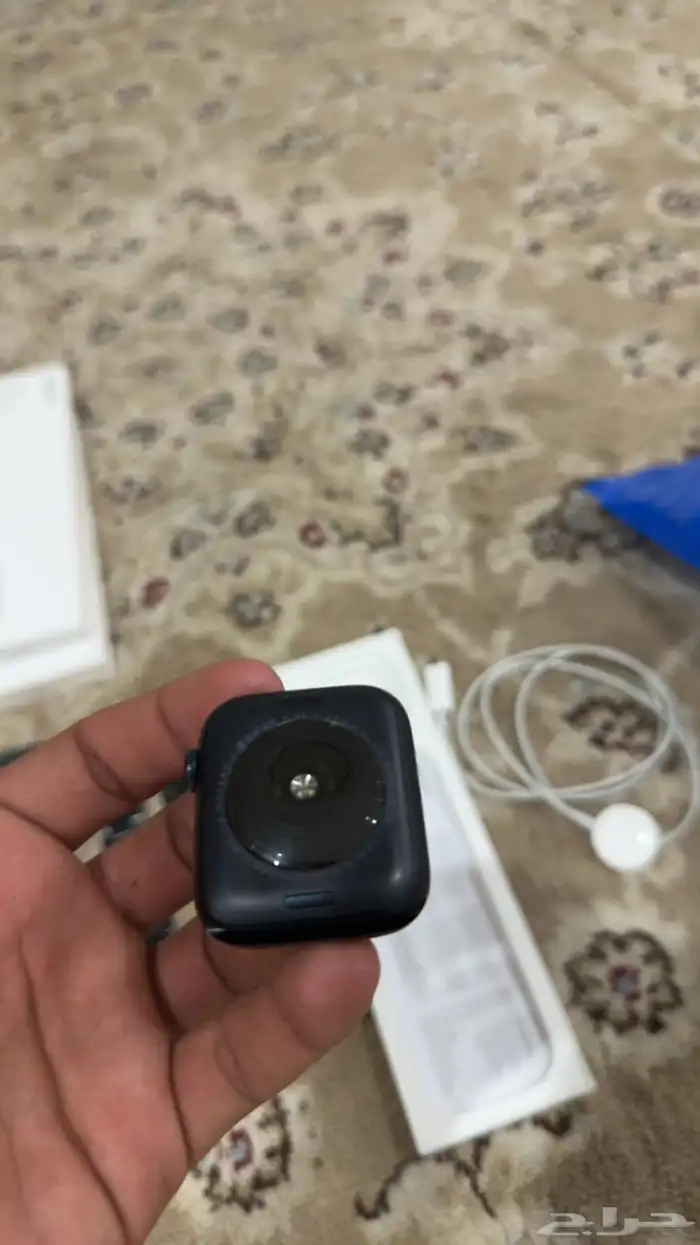 ساعه ابل الإصدار الثاني (SE) 4