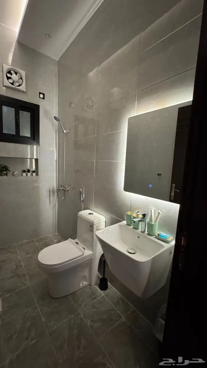 شقة مفروشة للتأجير اليومي والشهري تقاطع حراء مع المدينة 21