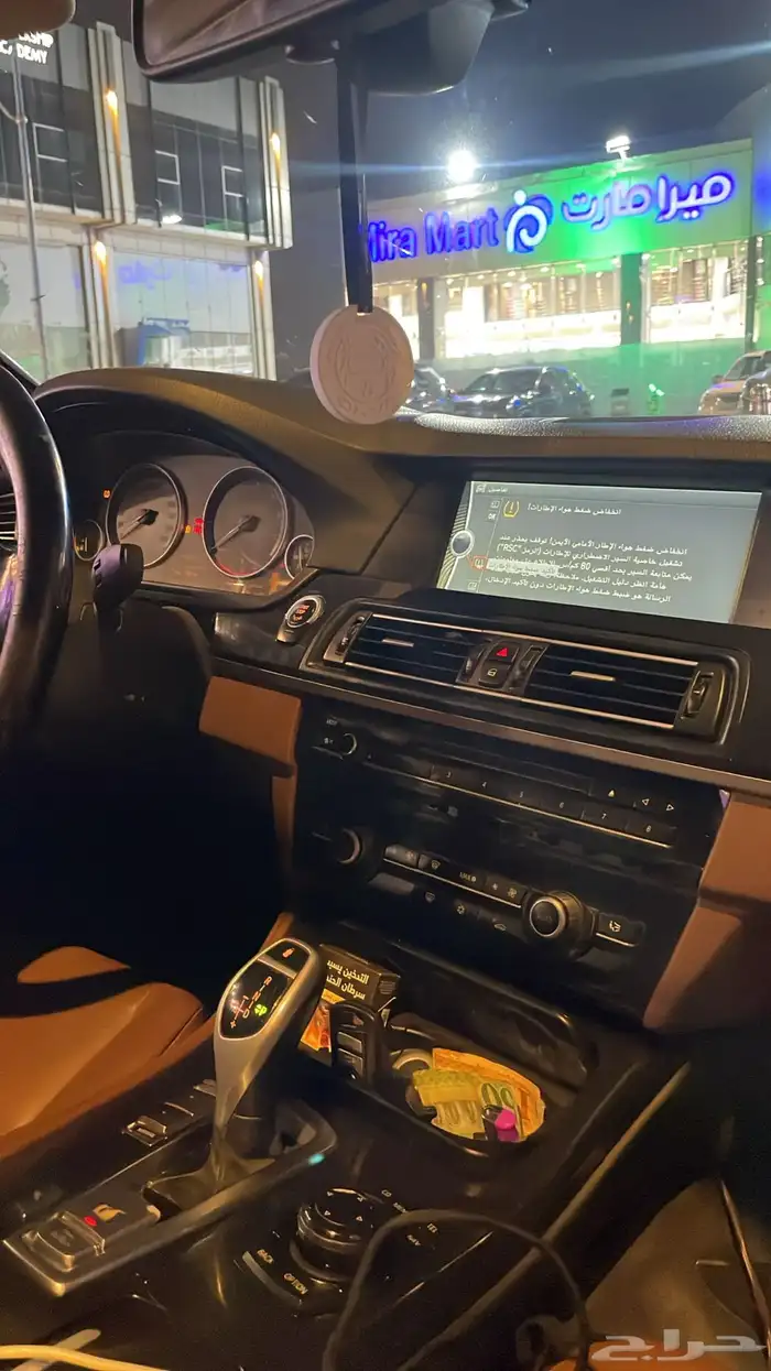 BMW 523i بي ام دبليو الفئة الخامسة 9