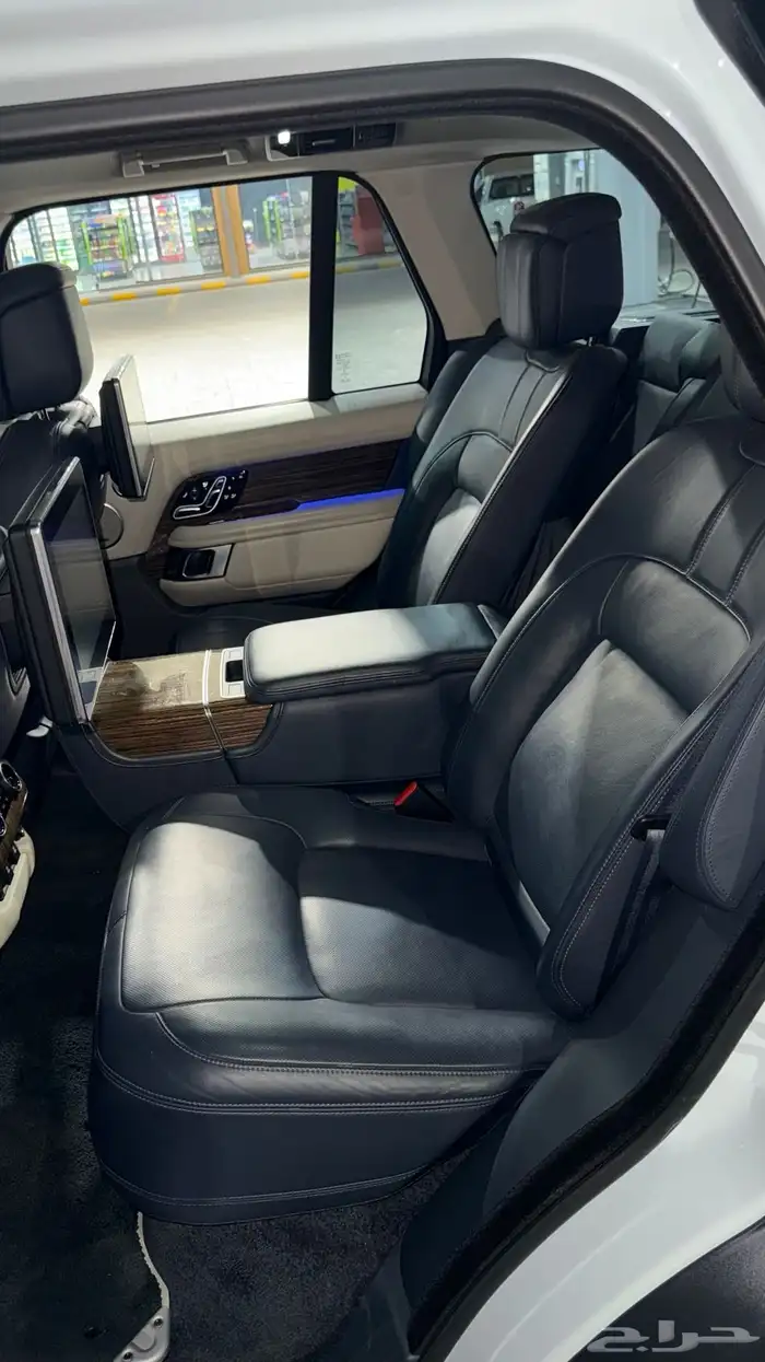 رنج روفر أوتوبيوقرافي تم البيع 7