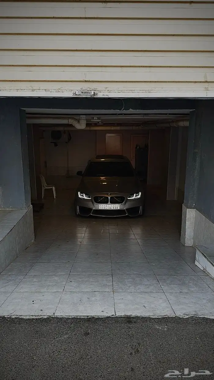 BMW 523i بي ام دبليو الفئة الخامسة 0