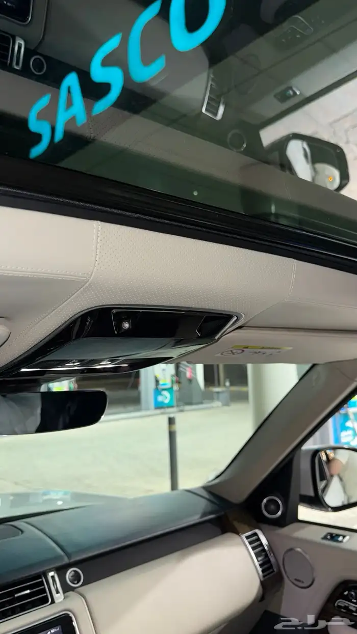 رنج روفر أوتوبيوقرافي تم البيع 22