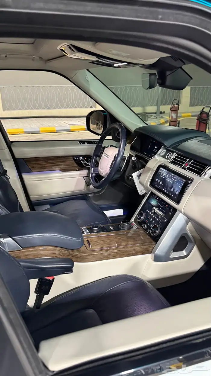 رنج روفر أوتوبيوقرافي تم البيع 6