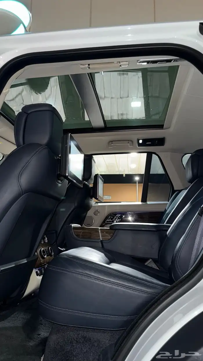 رنج روفر أوتوبيوقرافي تم البيع 8