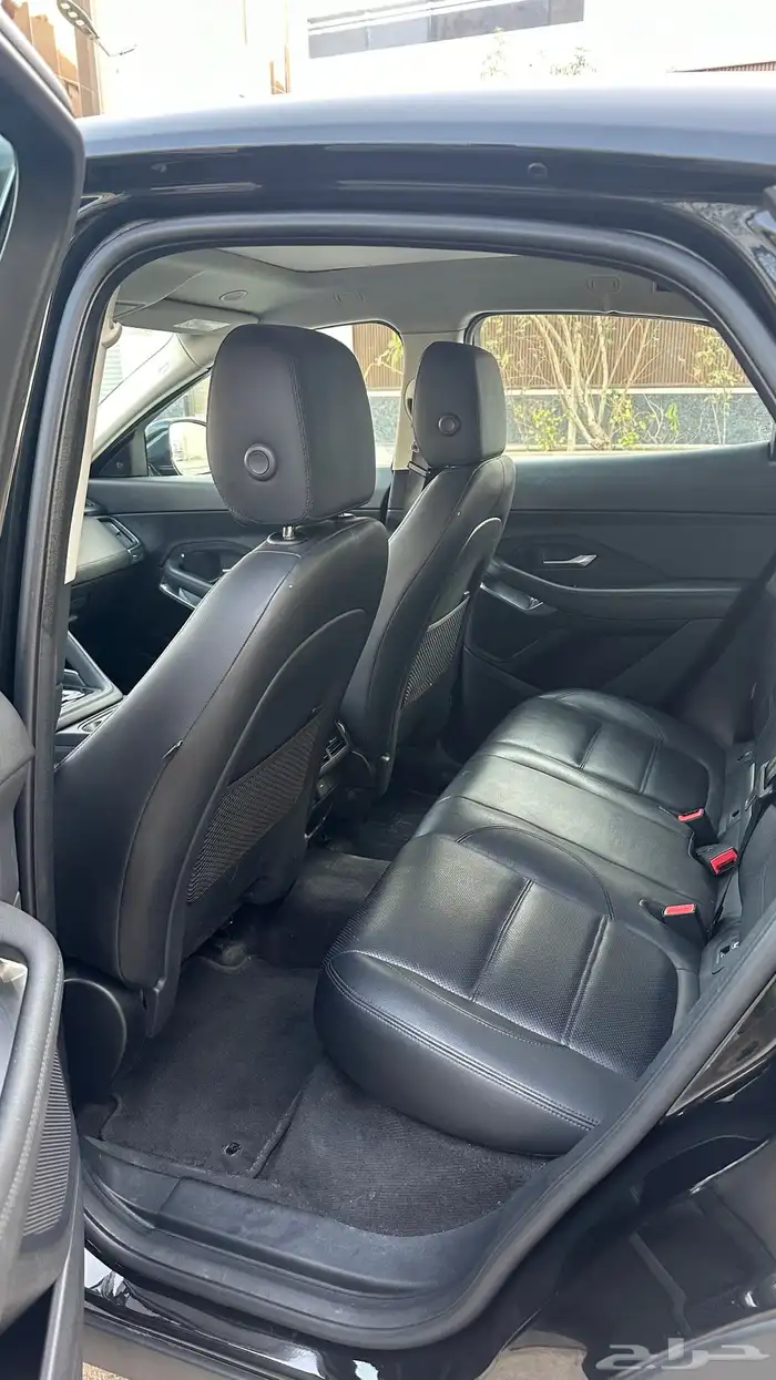 جاكوار 2021 E-PACE 5