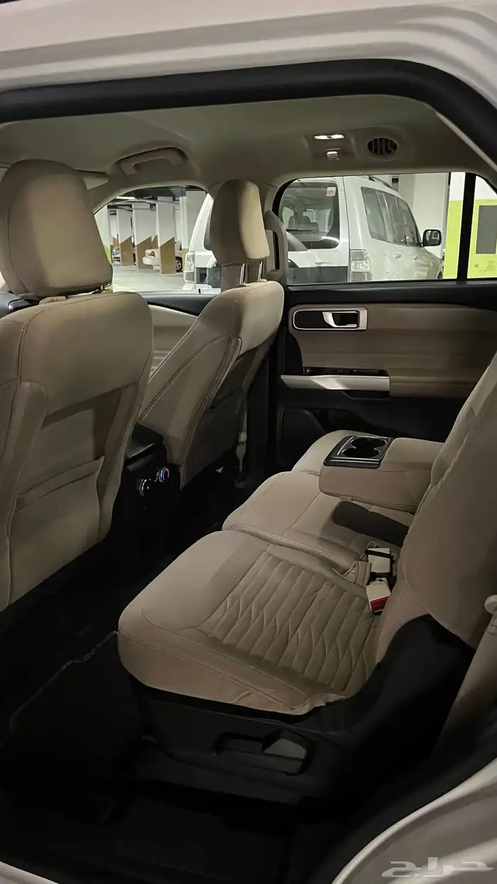 2021 Ford Explorer in original condition 11