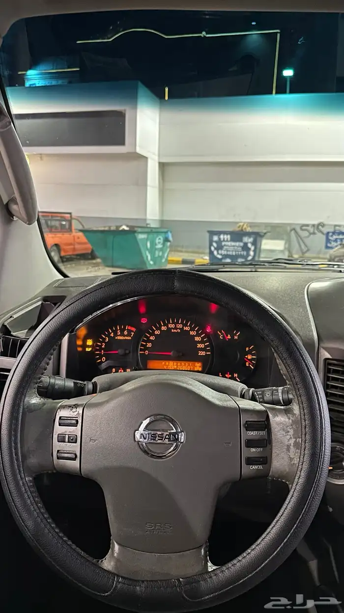 للبيع نيسان ارمادا V8 دبل موديل 2006 12