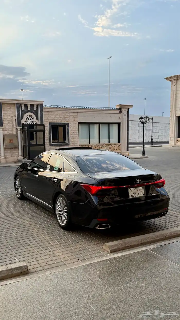 أفالون 2020 بريميوم اللوحة خارج البيعة 9