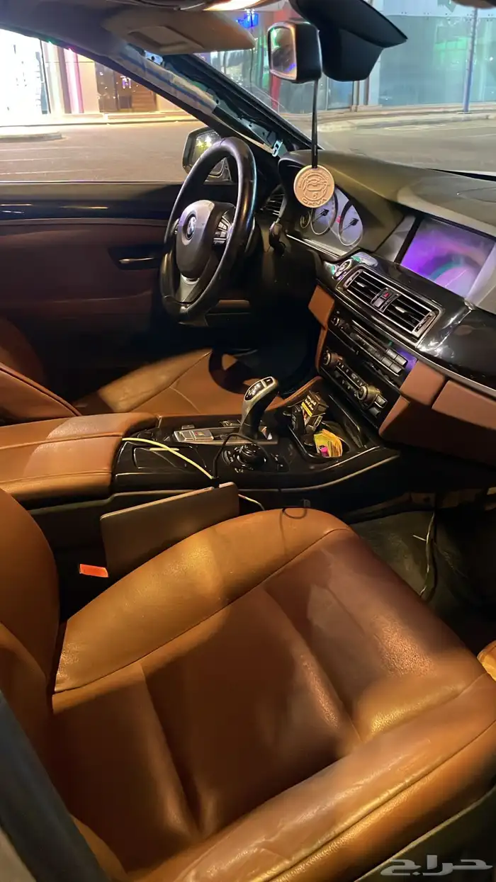 BMW 523i بي ام دبليو الفئة الخامسة 8