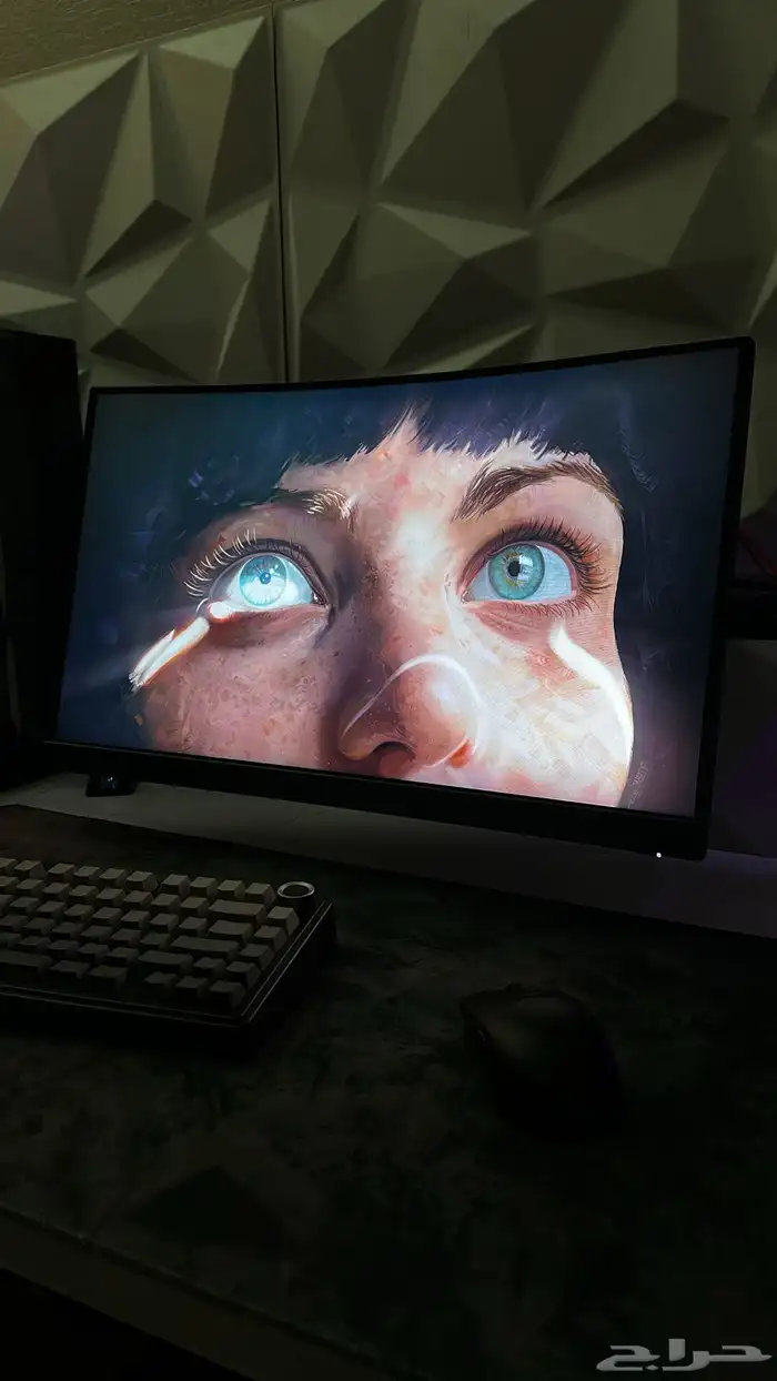 شاشة msi منحنيه 177 ريال 0