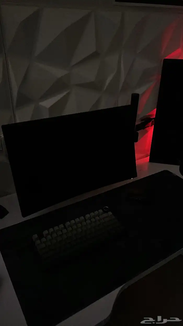 شاشة msi منحنيه 177 ريال 2