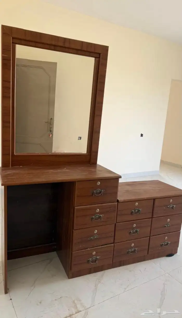 غرفه نوم 6 قطع  فرن  دولاب 1