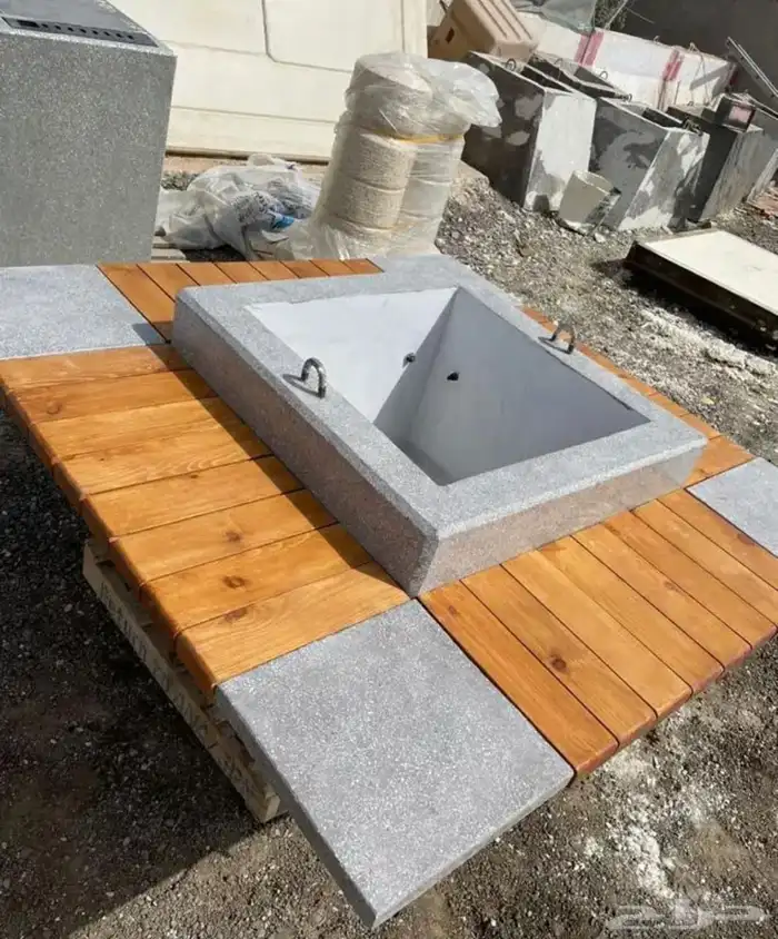 كراسي خرسانية وحاويات واحواض للحدائق 18