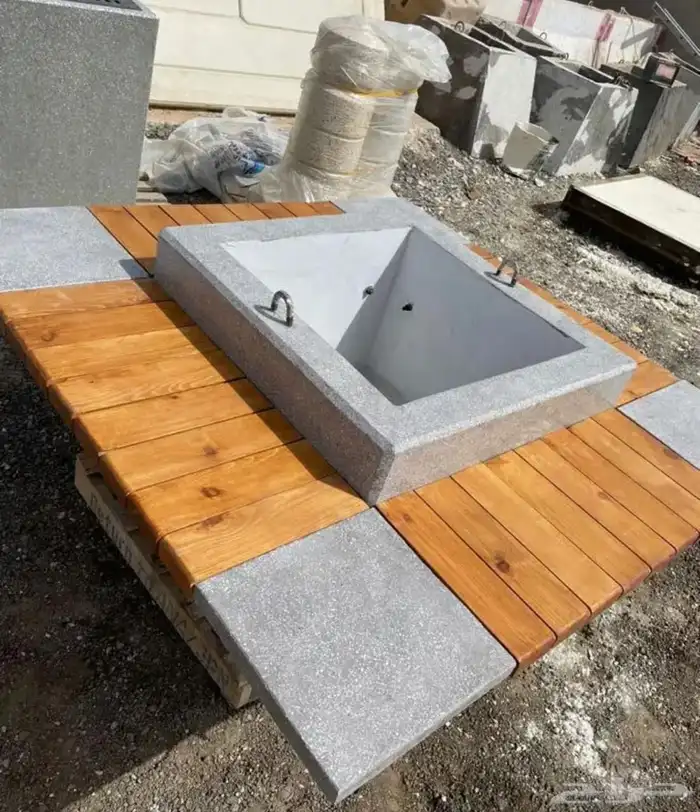 كراسي خرسانية وحاويات واحواض للحدائق 9