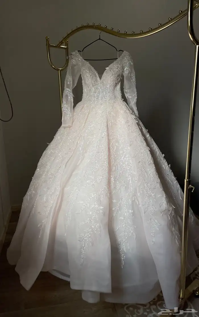 فستان زفاف فخم 1