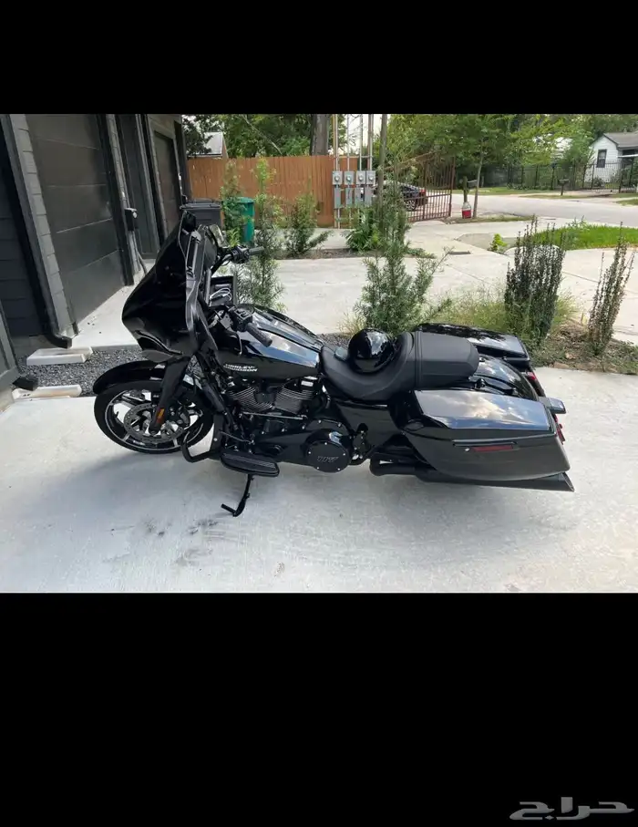2025 Harley Street Glide هارلي ستريت قلايد بلاك اديشن 1