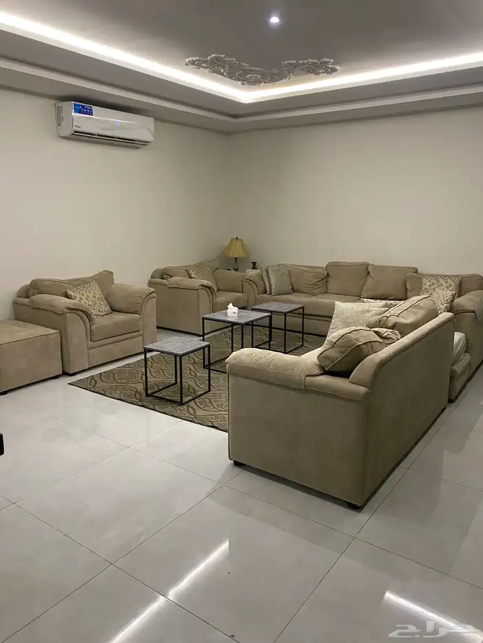 فيلا فاخره للبيع في ولي العهد 4 مؤثثة 4