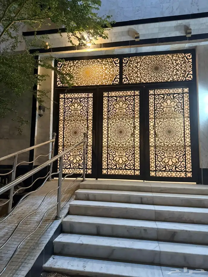 شقة مميزة بحي الصالحية دور أرضي 0