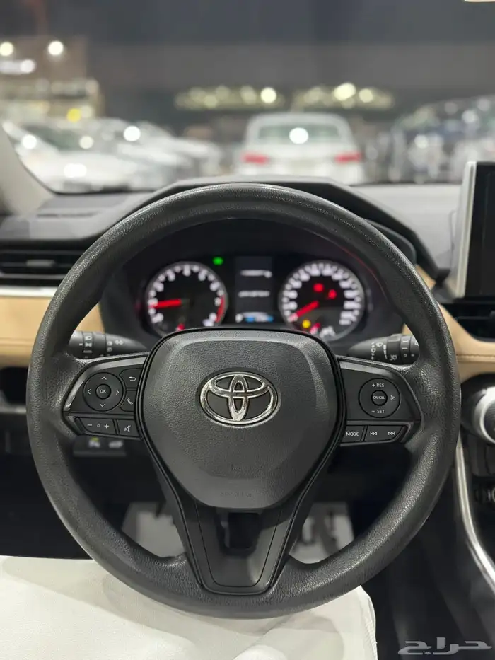 تويوتا راف فور 2024 نص فل - عداد 69 الف كيلو 12