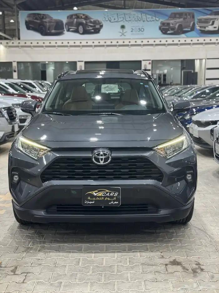 تويوتا راف فور 2024 نص فل - عداد 69 الف كيلو 0
