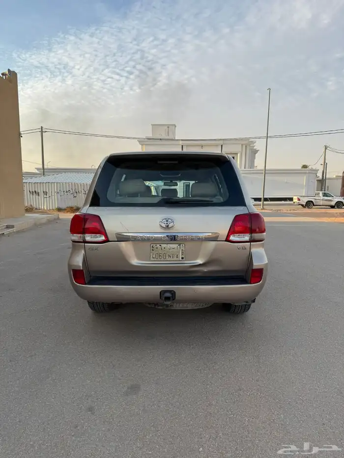 جيب لاندكروزر GXR 2009 فل كامل 6