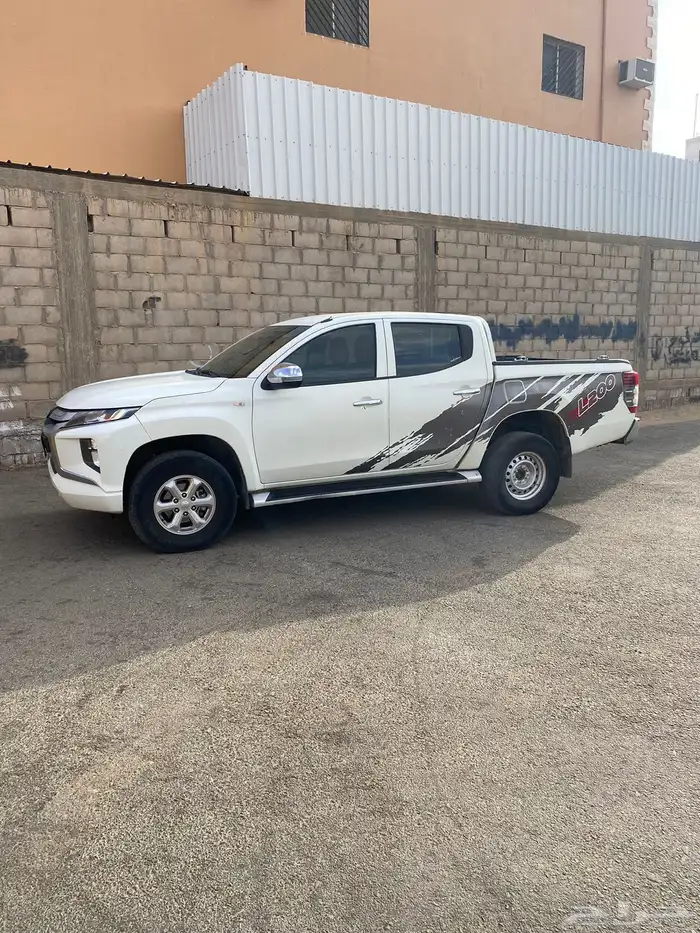 ميتسوبيشي L200 2021 0
