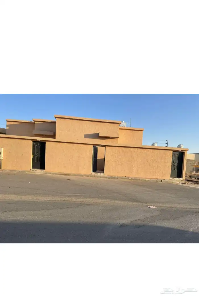 الايجار دور ارضي حي فليج حفر الباطن 0