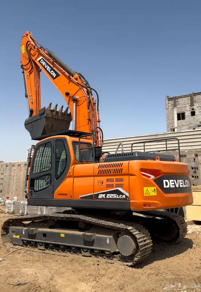 بوكلينات دوسان 2023 - DX225LCA للبيع 3