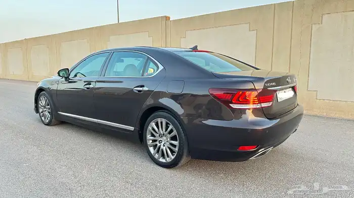 لكزس LS 460 لارج موديل 2013 11