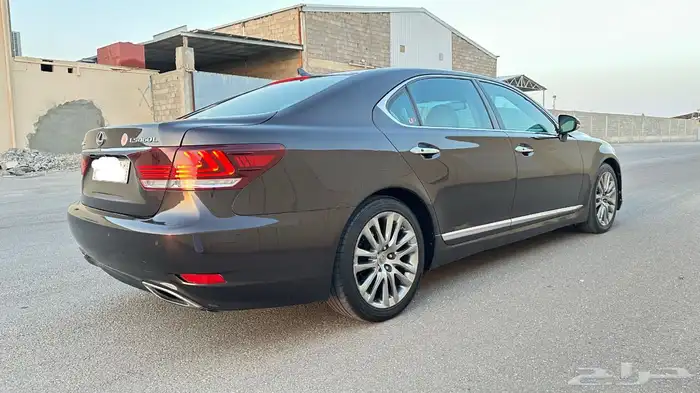 لكزس LS 460 لارج موديل 2013 7