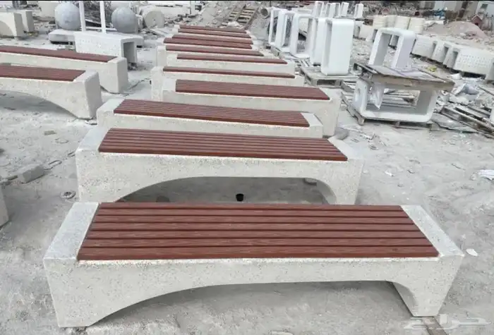 كراسي خرسانية وحاويات واحواض للحدائق 15