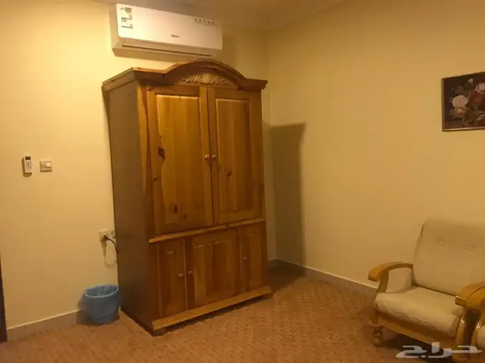 شقه ملحق نظيفة ومؤثثه مع سطح خاص 14