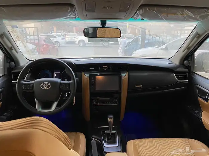 تويوتا فورشنر موديل 2023 Vx 1 9