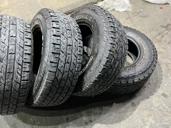 كفرات نص حجري يوكهاما مقاس 285 70 17 21
