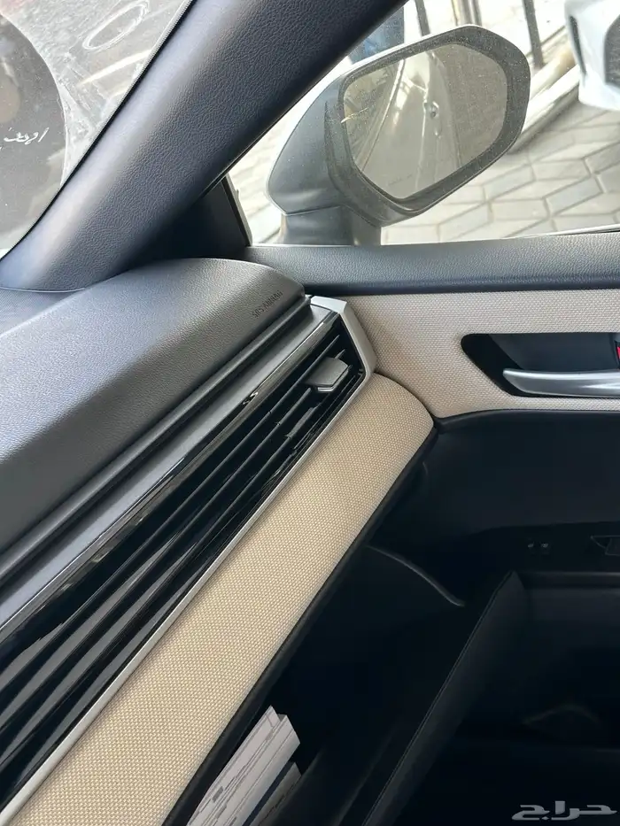 تويوتا كامري LE بنزين نص فل الوان فضي موديل 2025 لوحه 13