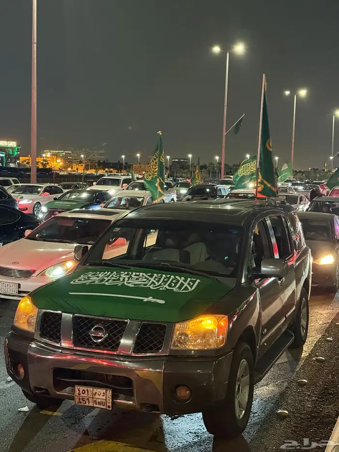 للبيع نيسان ارمادا V8 دبل موديل 2006 4