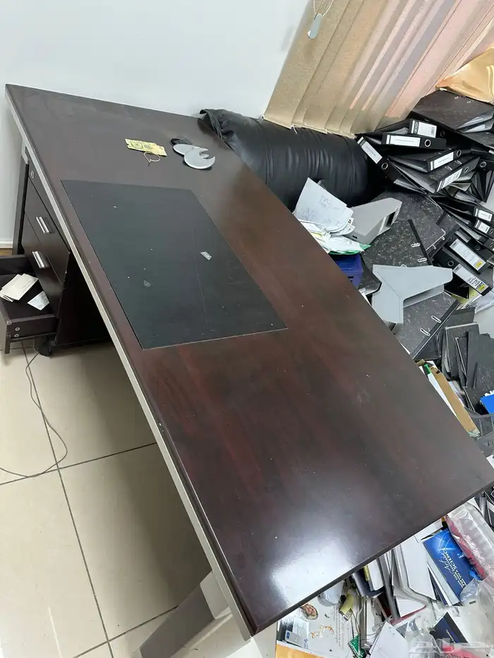 مكاتب مستعملة للبيع 6